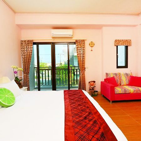 Birds Flower B&B Wujie Exterior photo