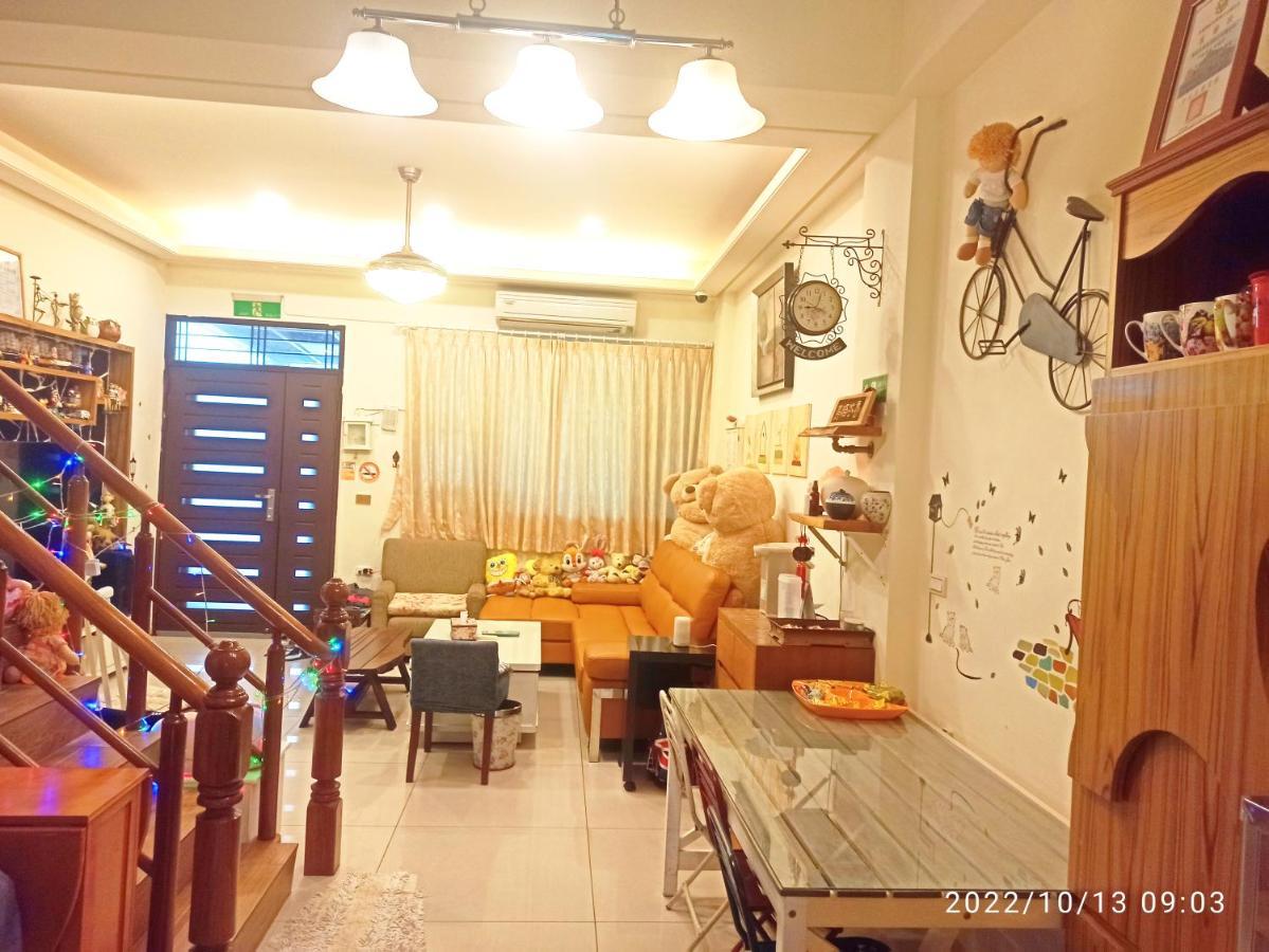 Birds Flower B&B Wujie Exterior photo