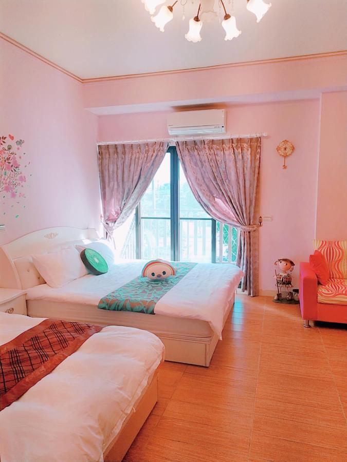 Birds Flower B&B Wujie Exterior photo