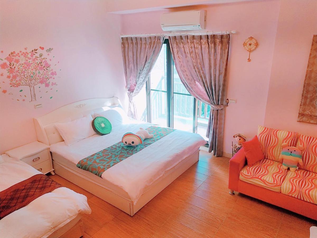 Birds Flower B&B Wujie Exterior photo